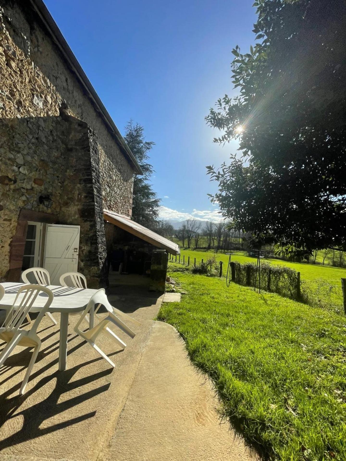 Gite Guiroya Saint-Jean-le-Vieux  Exterior foto